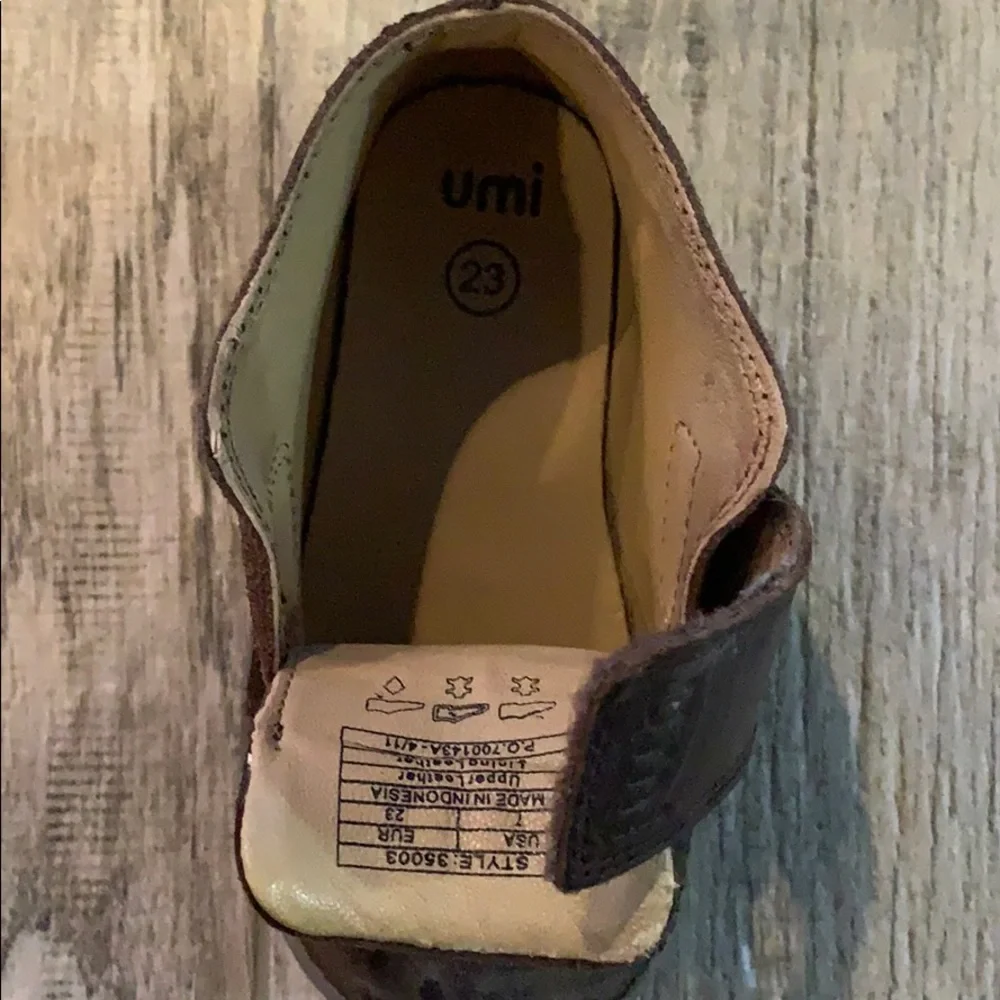 Umi Bodi chukka boots, sz 7 T